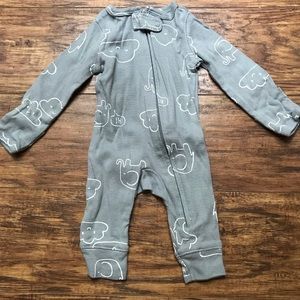 CARTER’S size newborn